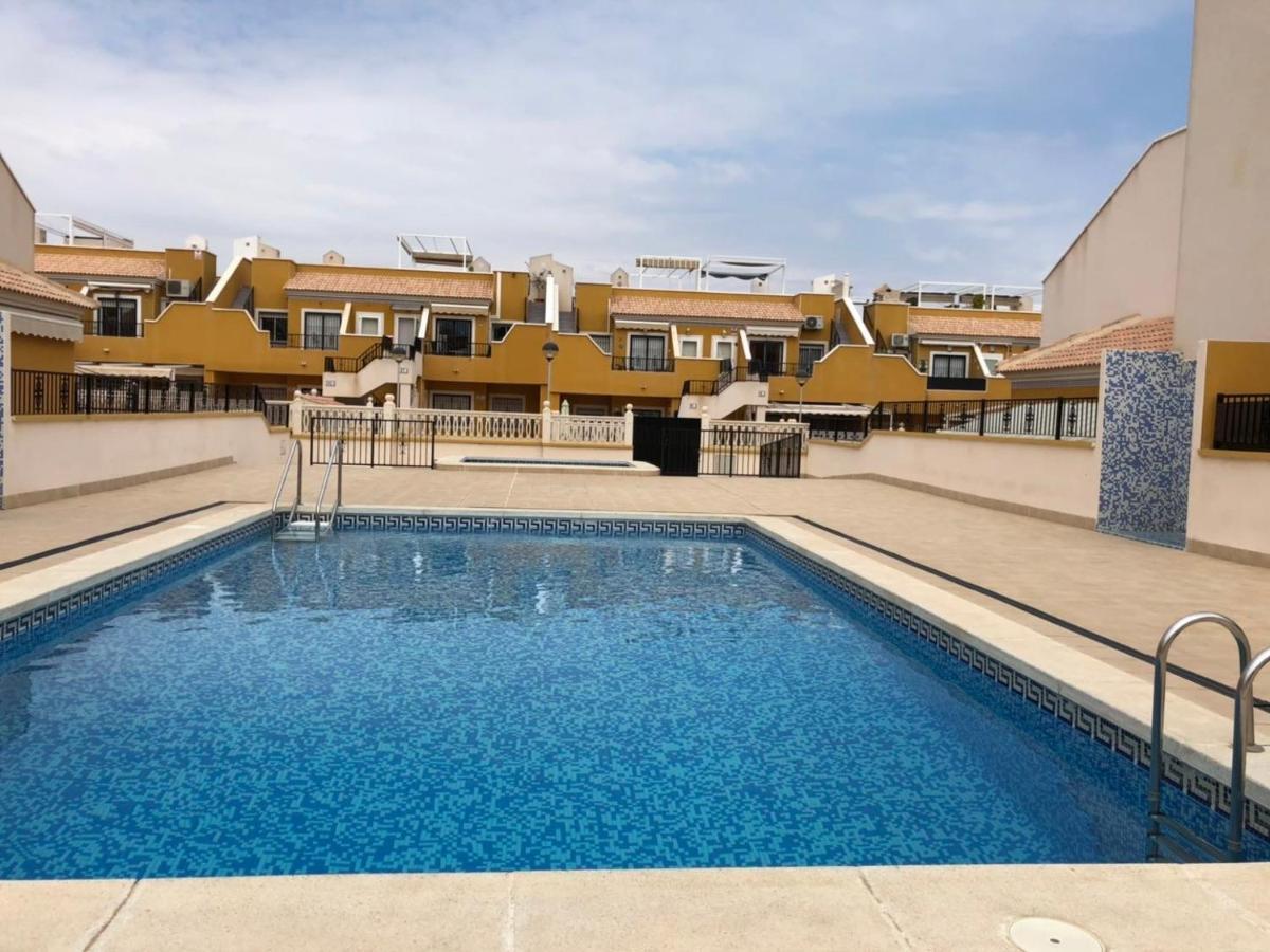 Appartamento Apartamento Con Terraza 50M2，500M A La Playa Arenales del Sol Esterno foto